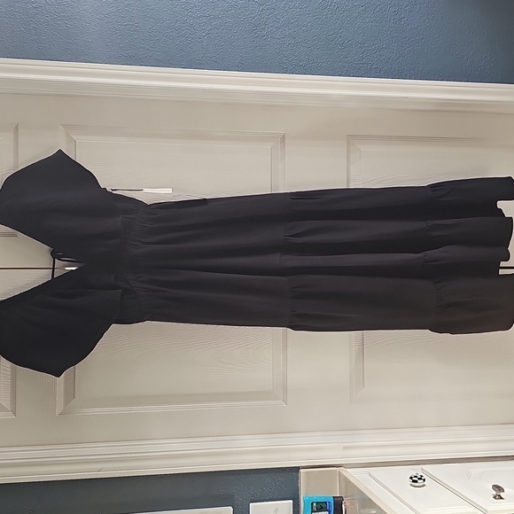NWT Mila Mae Flutter Sleeve Tiered w Back Tie Maxi Dress Black Medium - Picture 7 of 14